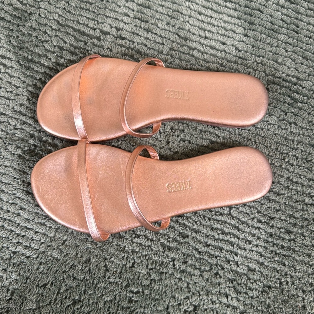 Tkee Sandals size 5
